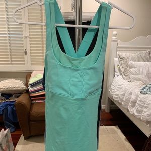 Lululemon tank top